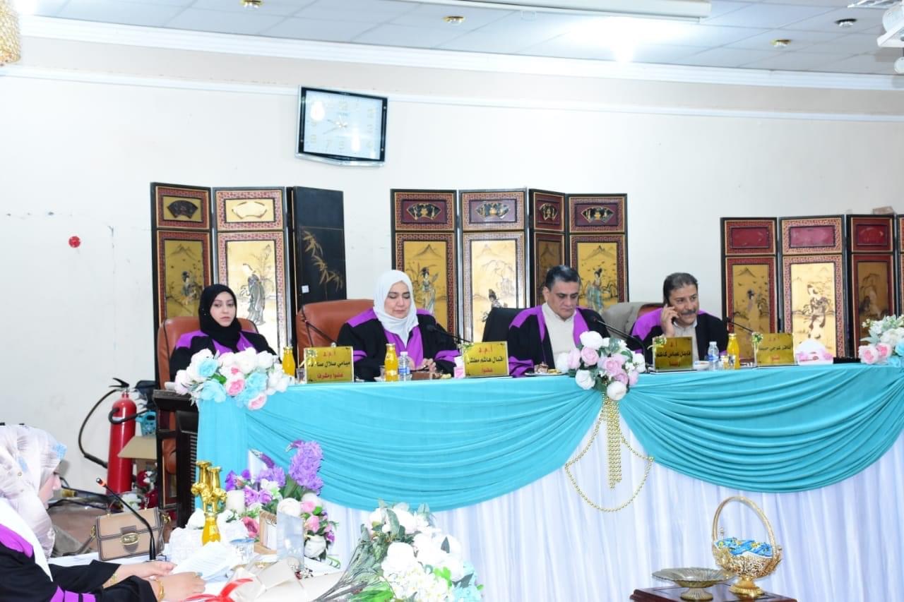 رسالة ماجستير في كلية الإدارة والاقتصاد تناقش (أثر تغيرات سعر الصرف على بعض مؤشرات الاستقرار الاقتصادي في العراق للمدة (2004-2020))