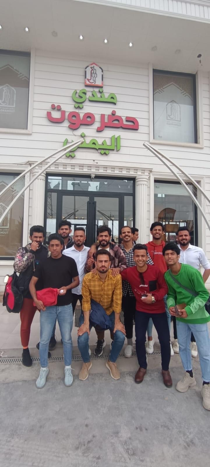 كلية الإدارة والاقتصاد تقيم مأدبة غداء احتفاءً بفوز فريقنا بنصف نهائي بطولة الجامعة