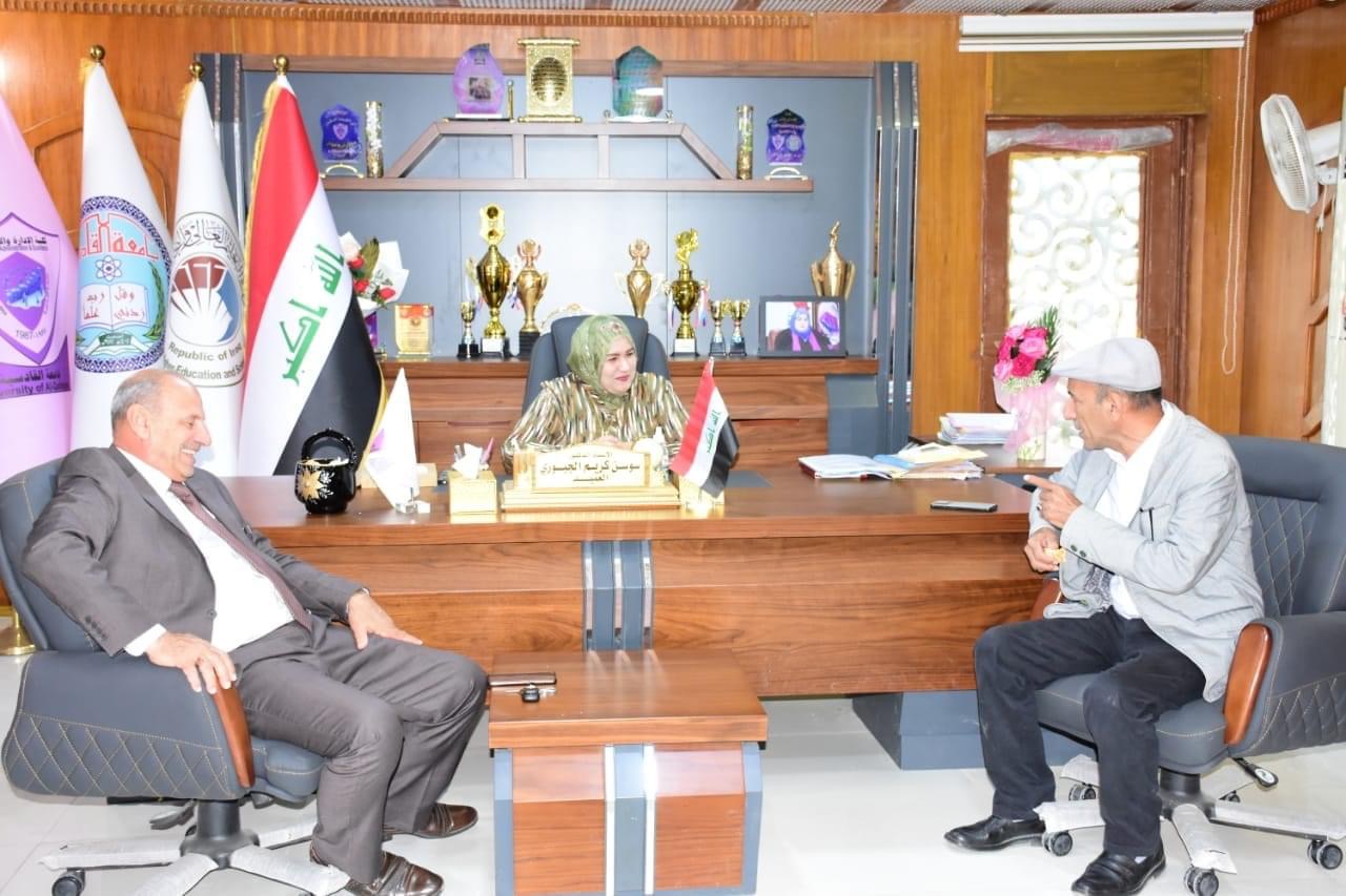 أساتذة ومنتسبو وطلبة كلية الإدارة والاقتصاد جامعة القادسية يباشرون دوامهم بعد انتهاء عطلة عيد الفطر المبارك